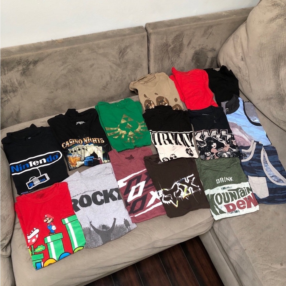 Men’s tops bundle size small. 15 total